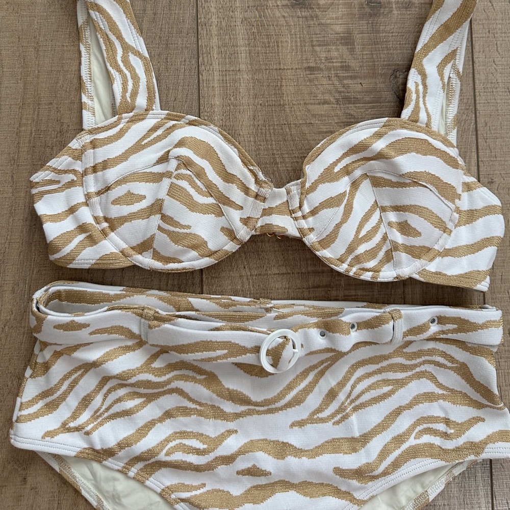 Solid & Striped Bikini. Medium Top & Large Bottom - image 3